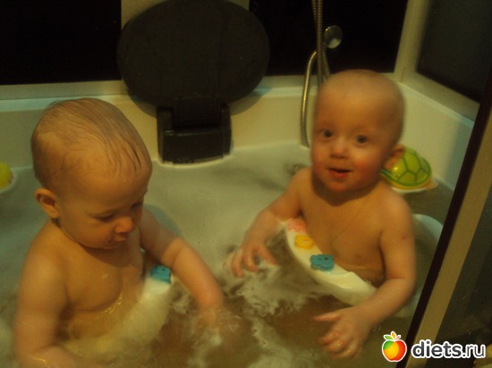 Две половинки моего сердца - сынуля и дочуля, альбом: моя семья