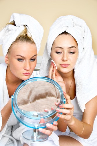 Очищающие процедуры кожи лица и шеи