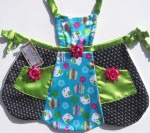 Оооочень много ФАРТУКОВ :)