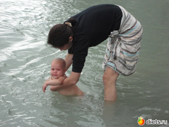 Алтай 2011, Катунь. Таське 10 мес. Купание, альбом: дети