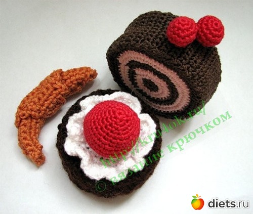 �������))