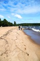 на море