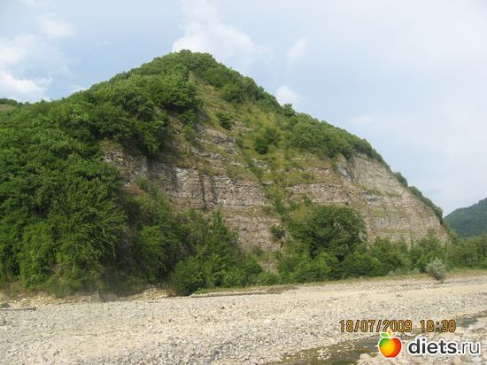 22 ����: � � ��� ����