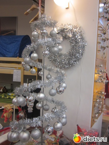 2 фото: Ёлочки со Львова