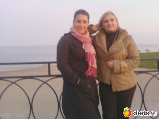 с подругой на набережной в Таганроге, альбом: из последнего