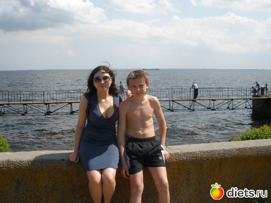 1 ����: �)))