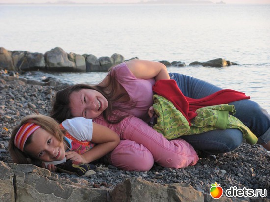 Баловницы(дочка и сестра), альбом: Моя чудесная семья!