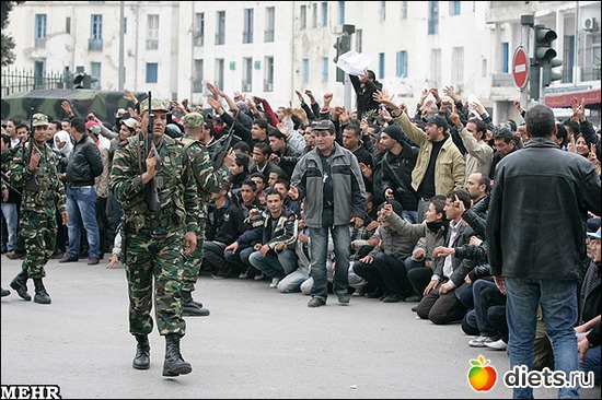 3 фото: Революция в Тунисе