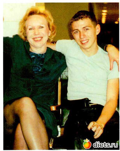 Такой пацанчик меня провожал,,,,,, альбом: Уточнения