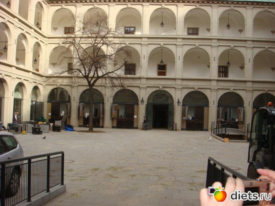 27 ����: ������� 2011