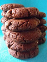 постное шоколадно-малиновое печенье