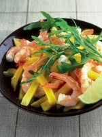 Салат из манго с креветками