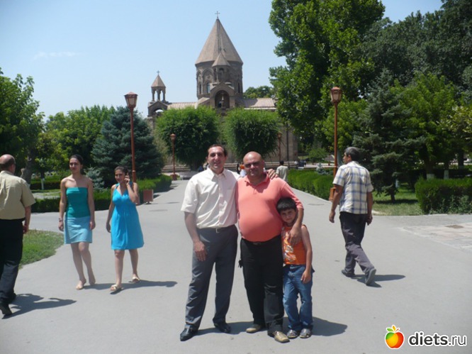  2009 .  105 ., :    .