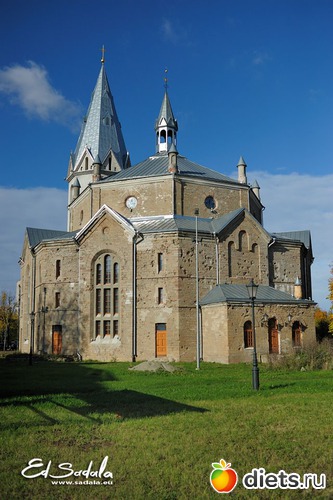 Эстонская церковь, альбом: Осень в Нарве. Эстония. Работы Eduard Sadala.