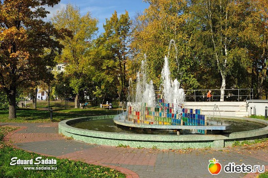 Скромный нарвский фонтан, альбом: Осень в Нарве. Эстония. Работы Eduard Sadala.