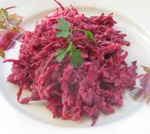 Салат из сырой свеклы