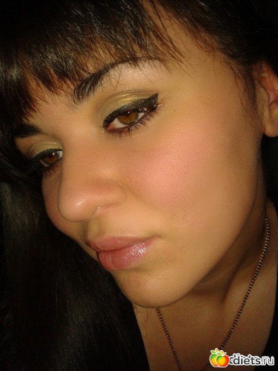 "В восточном стиле немного" / Manechka, альбом: Наш "Косметический десант"