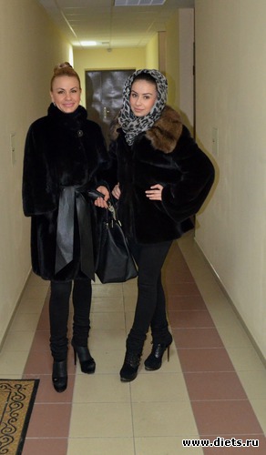 дочка и внучка март 2012, альбом: СЕМЬЯ