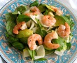 Салат с креветками и руколой