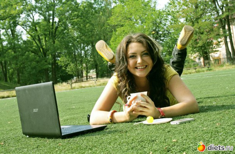 Щасливая мамочка двух малышей)