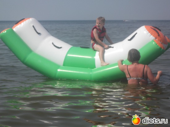 Покачаемся?, альбом: Море,солнце,песок,любимый муж и внучок