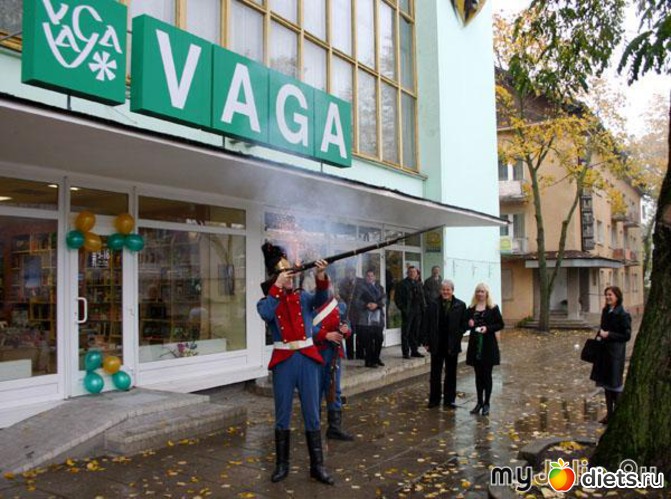 бывший центральный универмаг, альбом: мой родной город Укмерге