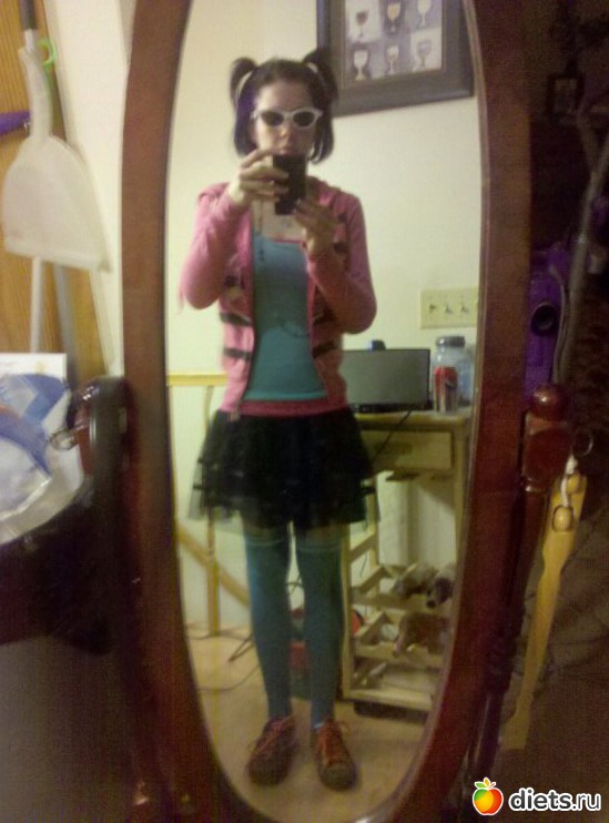 А это скорее демотиватор. У меня на фоне депрессии совсем пропал аппетит и я весила всего 41 кг., альбом: Как уходил жир !