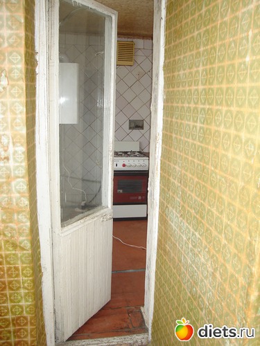 дверь лоджии, вид с нее, альбом: Квартира :)