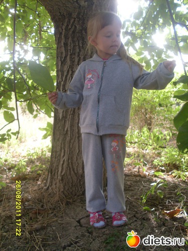 Спортивный костюмчик доче., альбом: Шью ( но я только учусь)....не судите строго....