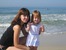 У моря с мамочка и Машенька