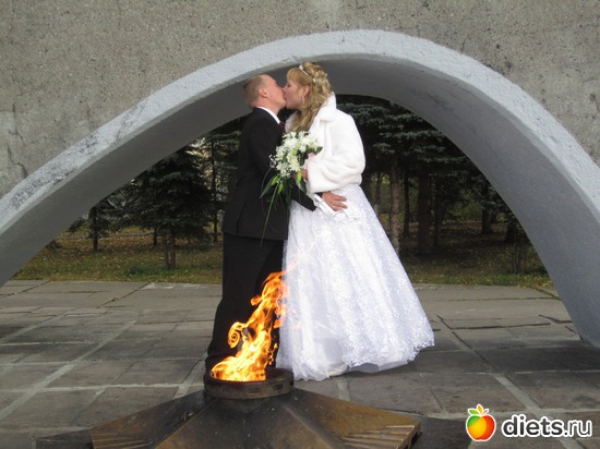 2 фото: собственно я(**,)