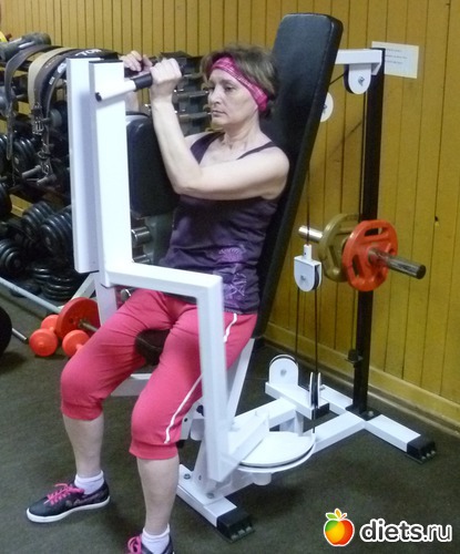 2 фото: тренеруйся бабка.....