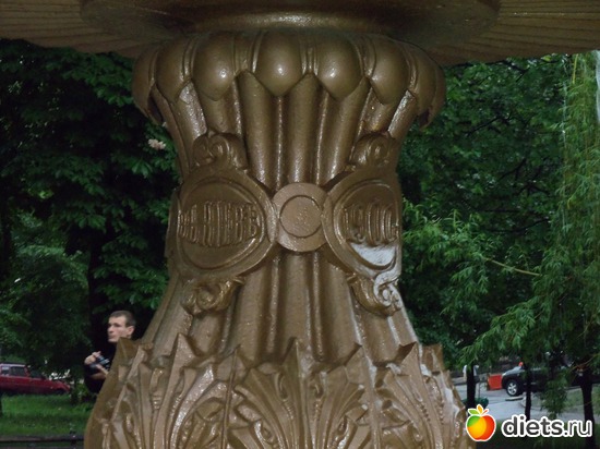 Фрагмент фонтана, альбом: Знакомый уютный Киев. Весна. 2012