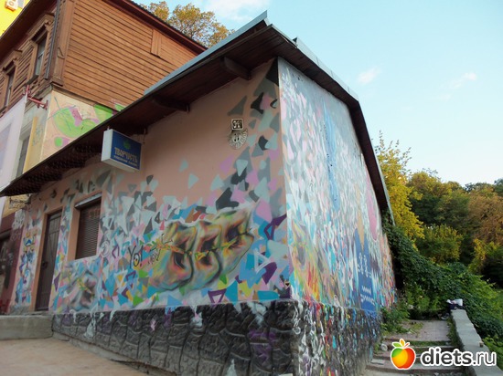 15 фото: Андреевский спуск. Беспредел продолжается