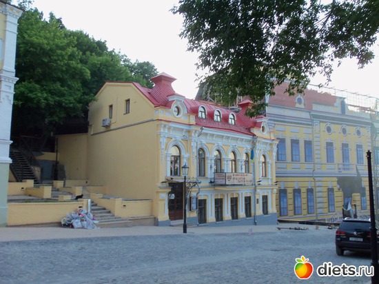 17 фото: Андреевский спуск. Беспредел продолжается