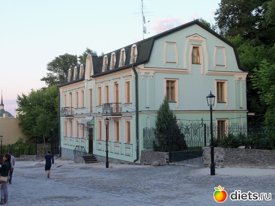 20 фото: Андреевский спуск. Беспредел продолжается