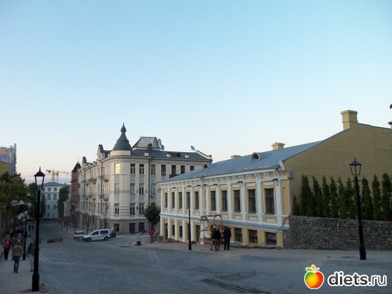 26 фото: Андреевский спуск. Беспредел продолжается