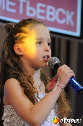 2 фото: мои доченьки