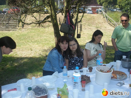 3 ����: HOLA