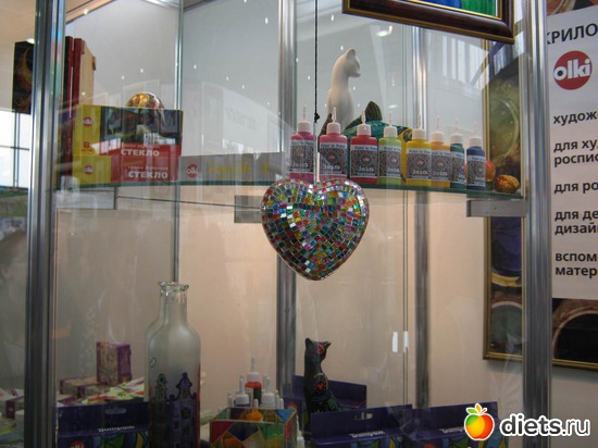 14 фото: выставка "Формула рукоделия весна 2012"