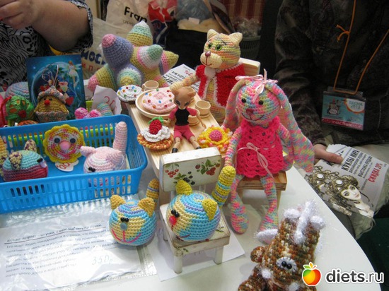 23 фото: выставка "Формула рукоделия весна 2012"