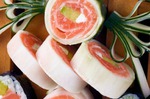Роллы из копченого лосося