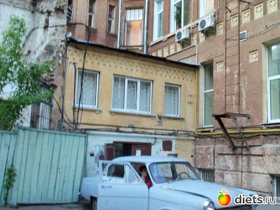 46 фото: Знакомый уютный Киев. Весна. 2012