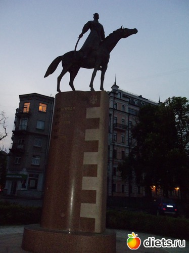 61 фото: Знакомый уютный Киев. Весна. 2012