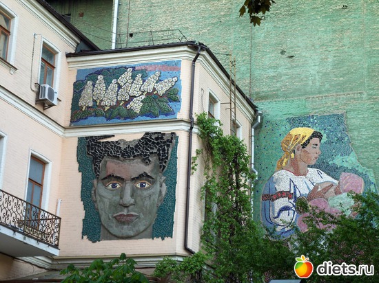 28 фото: Знакомый уютный Киев. Весна. 2012