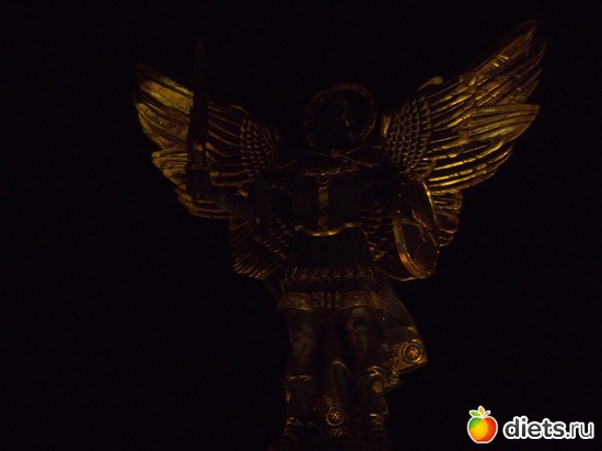 109 фото: Знакомый уютный Киев. Весна. 2012