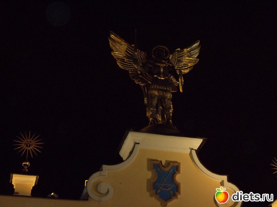 52 фото: Ночной Киев. Весна. Апрель-май.2012