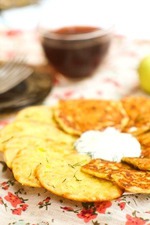 Кабачково – сырные оладьи