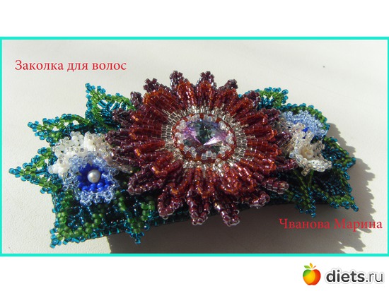 2 фото: Украшения из бисера