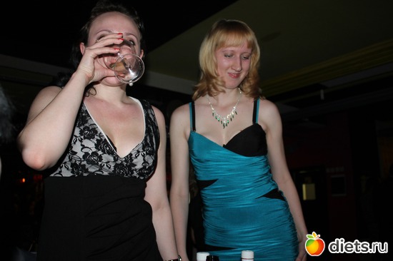 8 ����: � � ��� �����